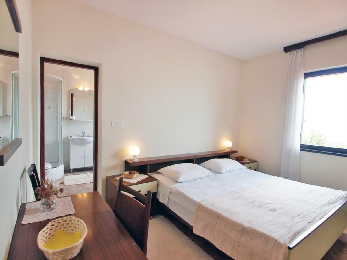 Holiday Home Mirta By Interhome มาลีลิช ภายนอก รูปภาพ